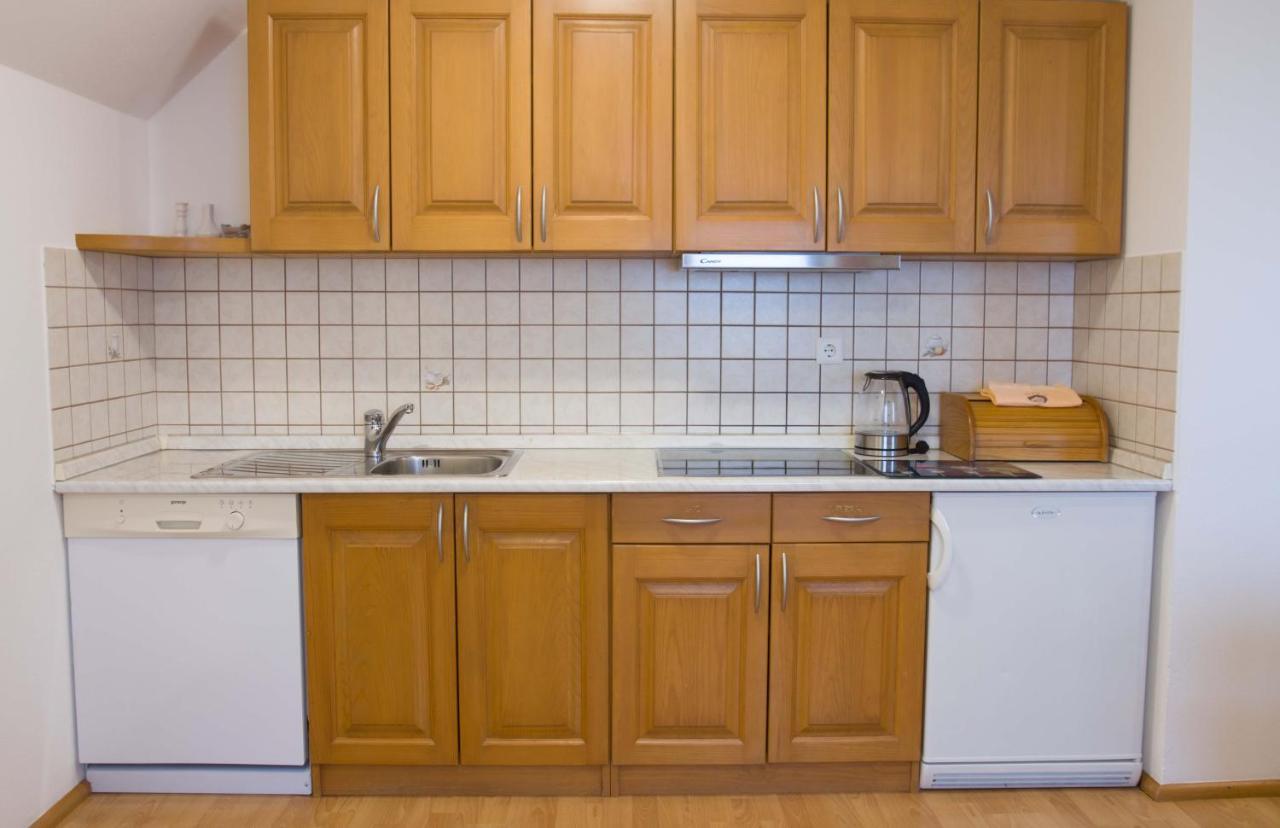 Apartments Pri Marjetki ツェルクノ エクステリア 写真