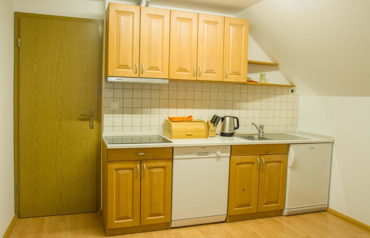 Apartments Pri Marjetki ツェルクノ エクステリア 写真